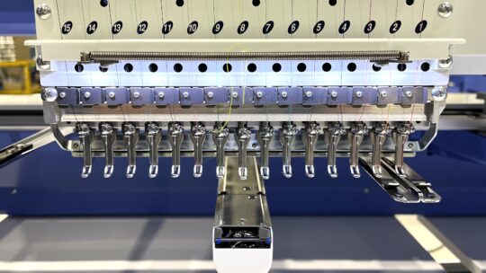 HCT presser foot
刺繍機
